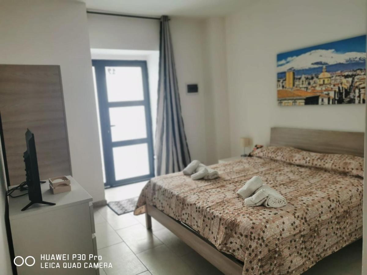 Il Giardino In Centro Apartman Catania-Fontanarossai nemzetközi repülőtér Kültér fotó